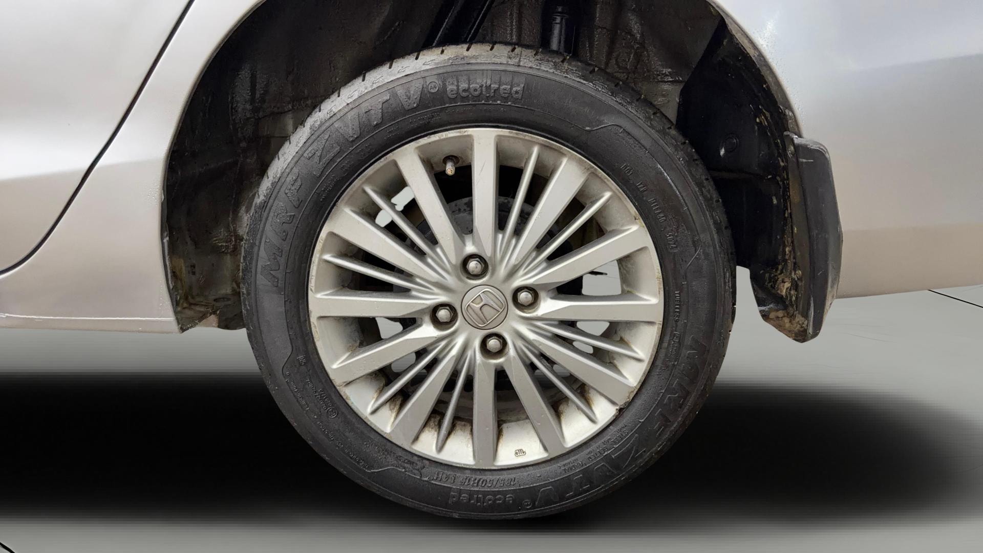 View 2021 Honda City ZX MT Diesel Anniversary Edition Image 12 Used 2021 Honda City ZX MT Diesel Anniversary Edition Image 12