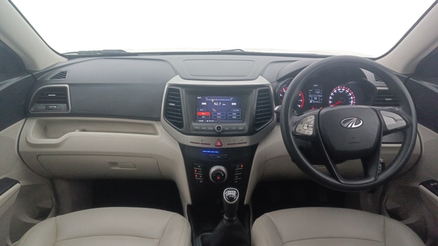 View Mahindra XUV300 Image 15 Used Mahindra XUV300 Image 15