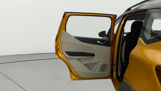 View Renault Triber Image 23 Used Renault Triber Image 23