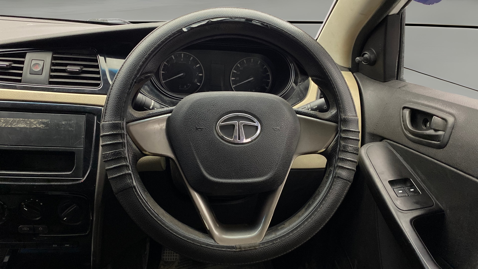 View 2016 Tata Zest XE Petrol Image 20 Used 2016 Tata Zest XE Petrol Image 20