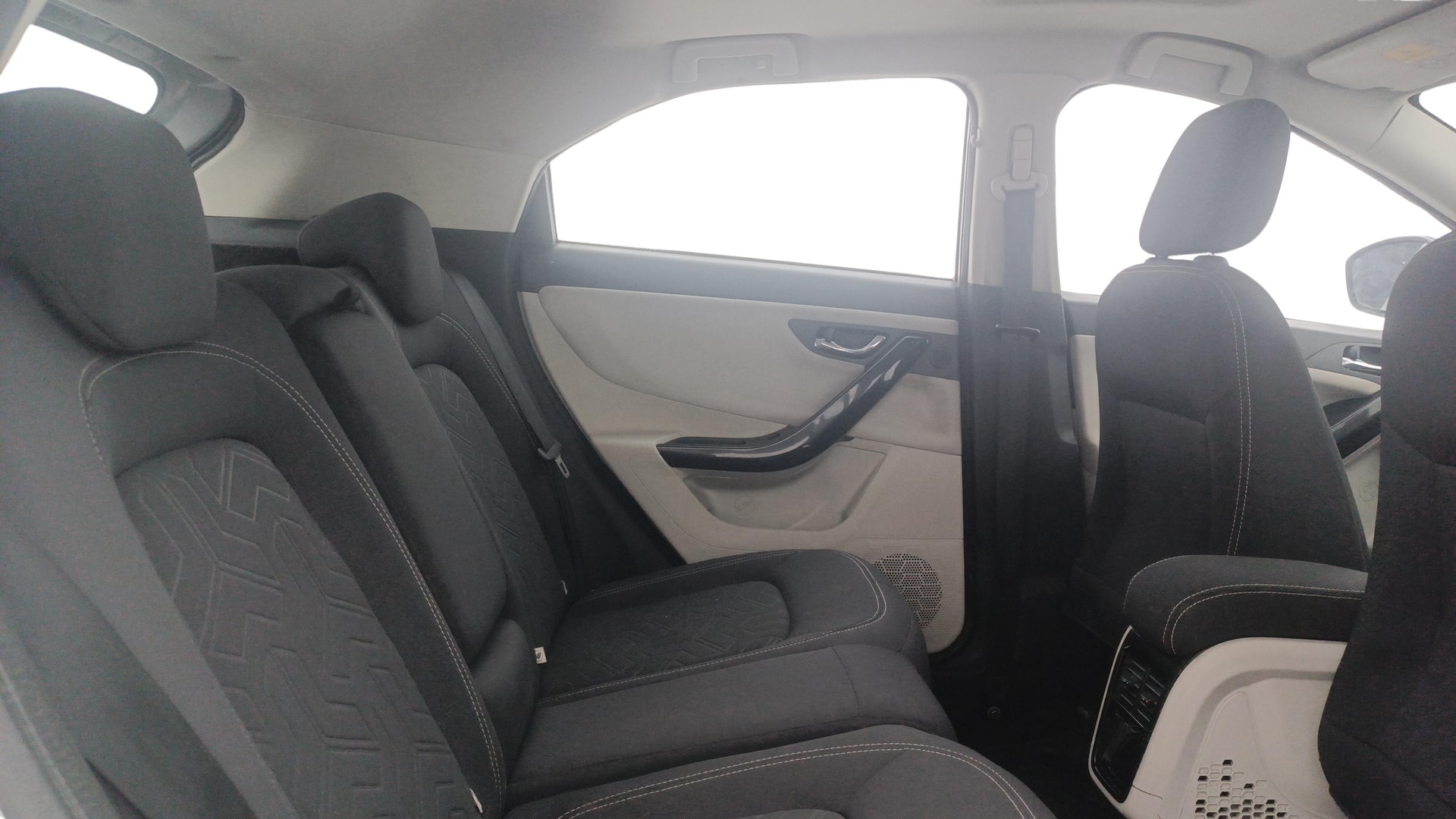 View 2021 Tata Nexon Revotron XE Image 37 Used 2021 Tata Nexon Revotron XE Image 37