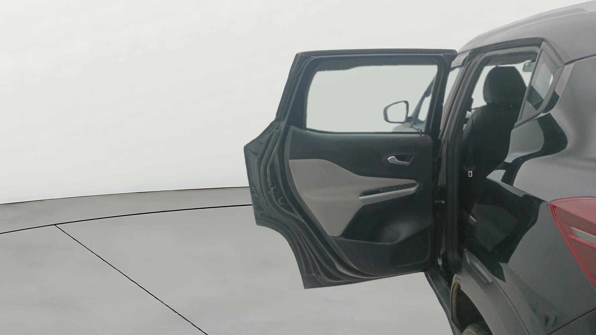 View 2023 Nissan Magnite XL Image 14 Used 2023 Nissan Magnite XL Image 14