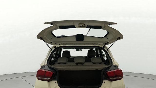 View Mahindra KUV100 Image 16 Used Mahindra KUV100 Image 16