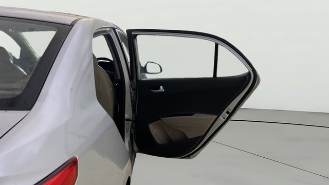 View Hyundai Xcent Image 7 Used Hyundai Xcent Image 7