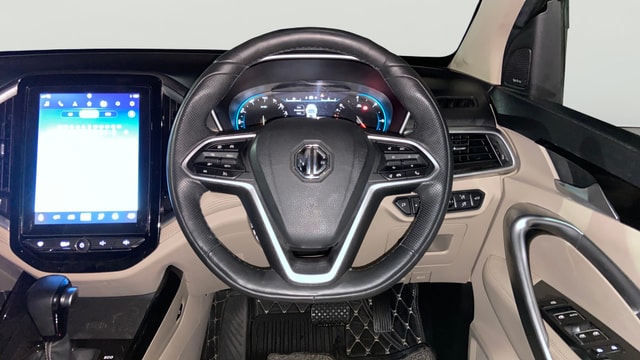 View MG Hector Image 21 Used MG Hector Image 21