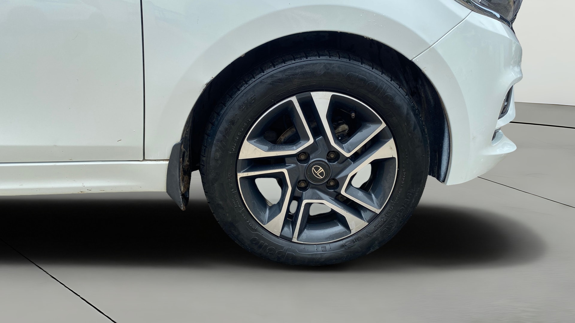 View 2020 Tata Tiago Revotorq XB Image 42 Used 2020 Tata Tiago Revotorq XB Image 42