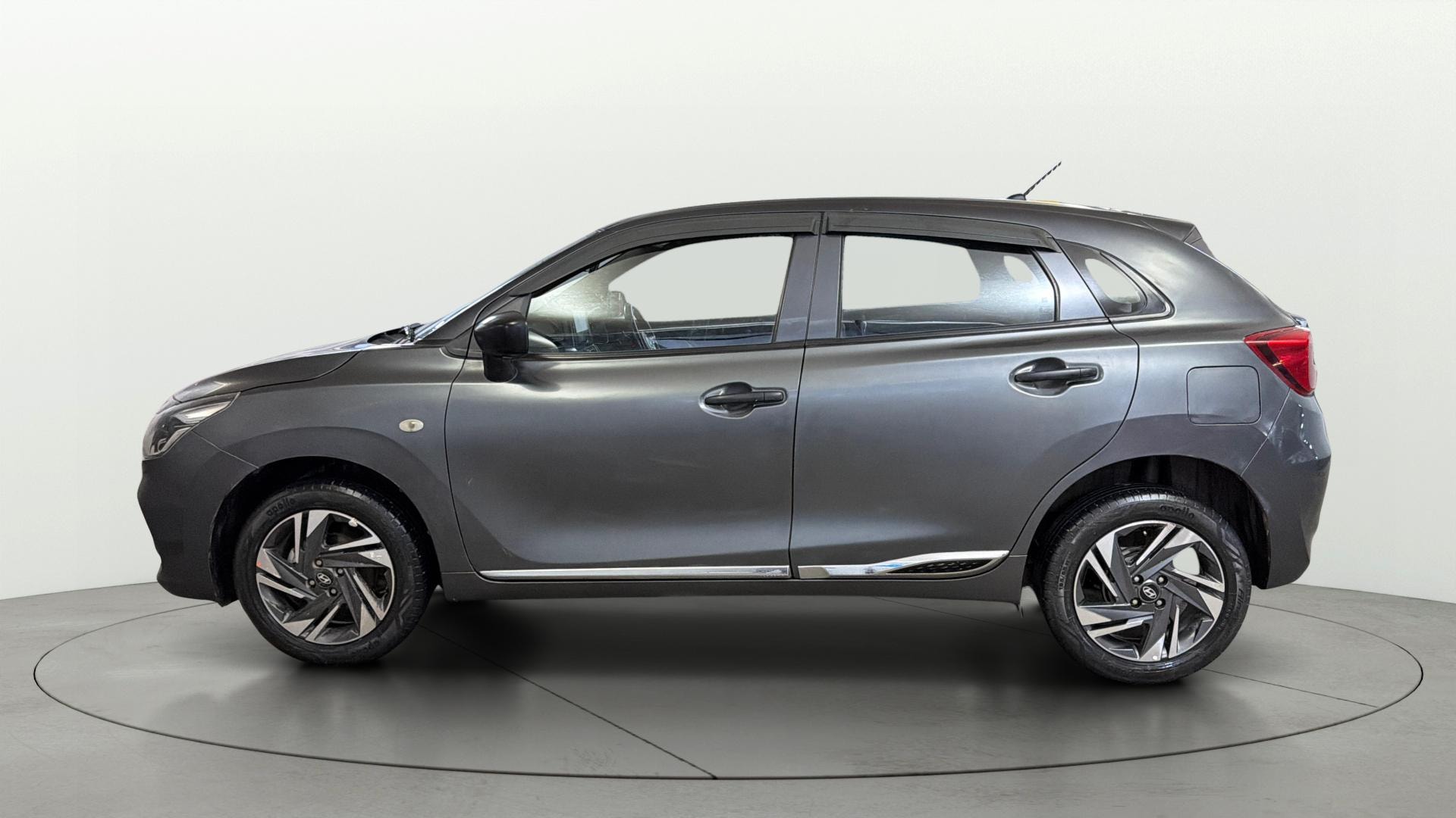 View 2022 Maruti Suzuki 1000 Base Variant Image 6 Used 2022 Maruti Suzuki 1000 Base Variant Image 6