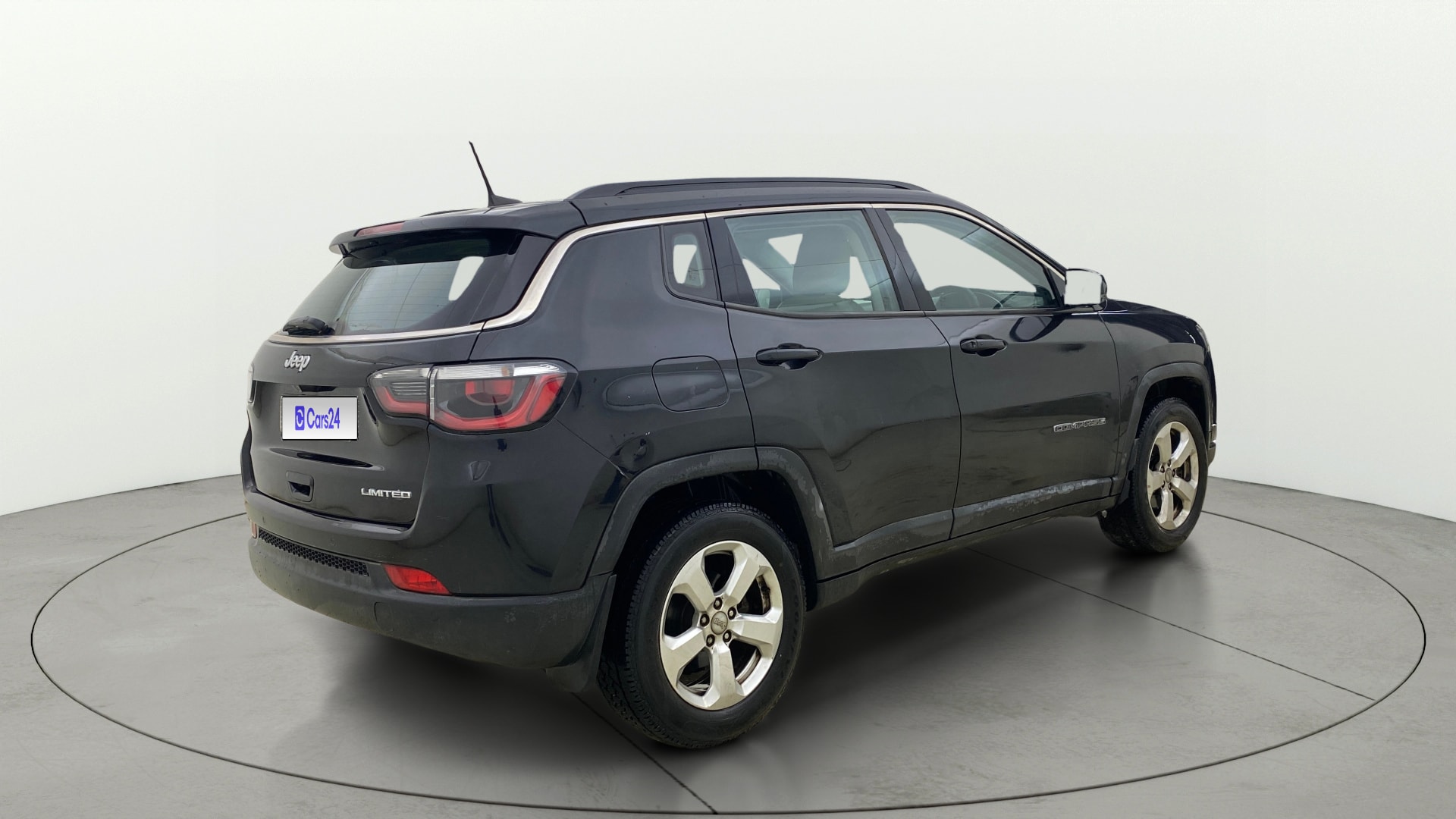 View 2018 Jeep Compass Limited 1.4 Multi AIR Petrol DDCT AT BS IV Image 46 Used 2018 Jeep Compass Limited 1.4 Multi AIR Petrol DDCT AT BS IV Image 46