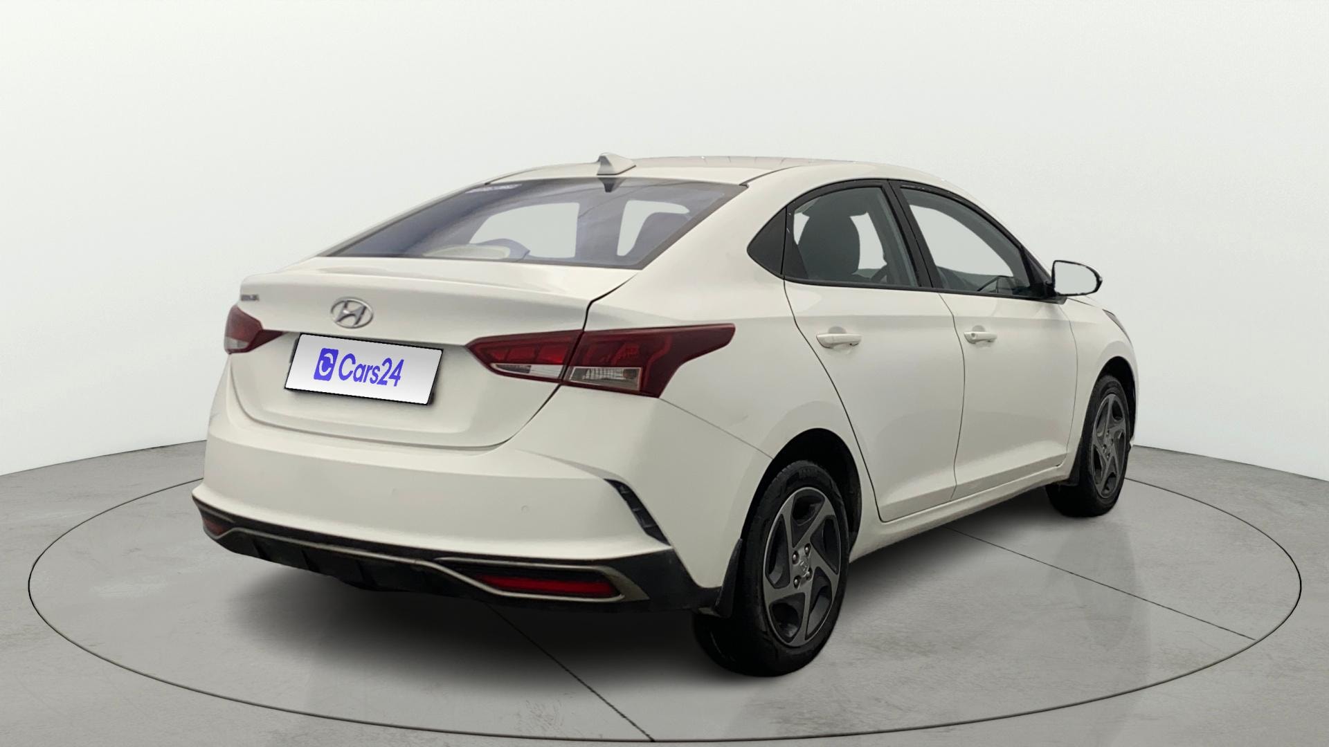 Used 2022 Hyundai Verna Used 2022 Hyundai Verna