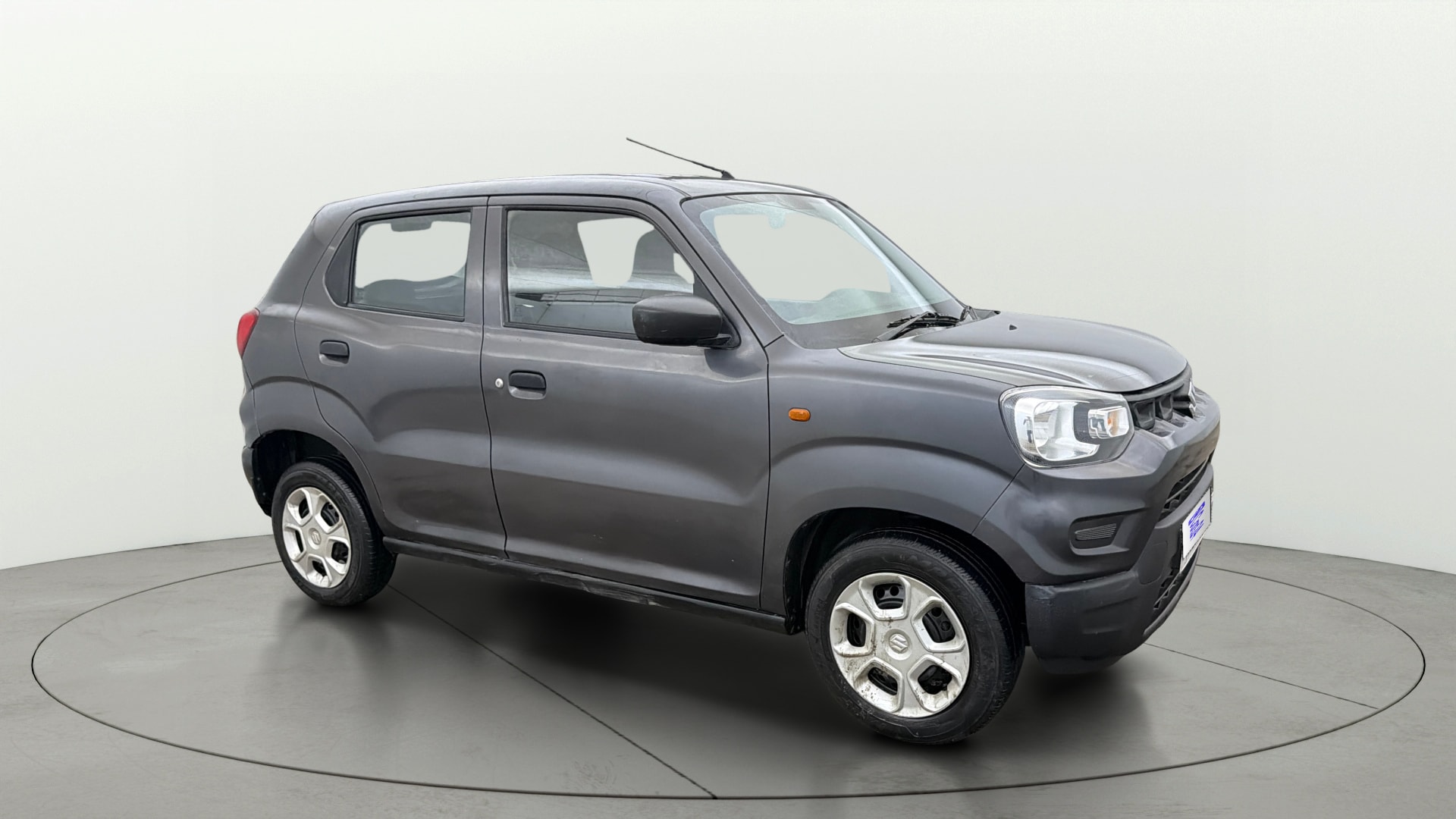 View 2023 Maruti Suzuki 1000 Base Variant Image 35 Used 2023 Maruti Suzuki 1000 Base Variant Image 35