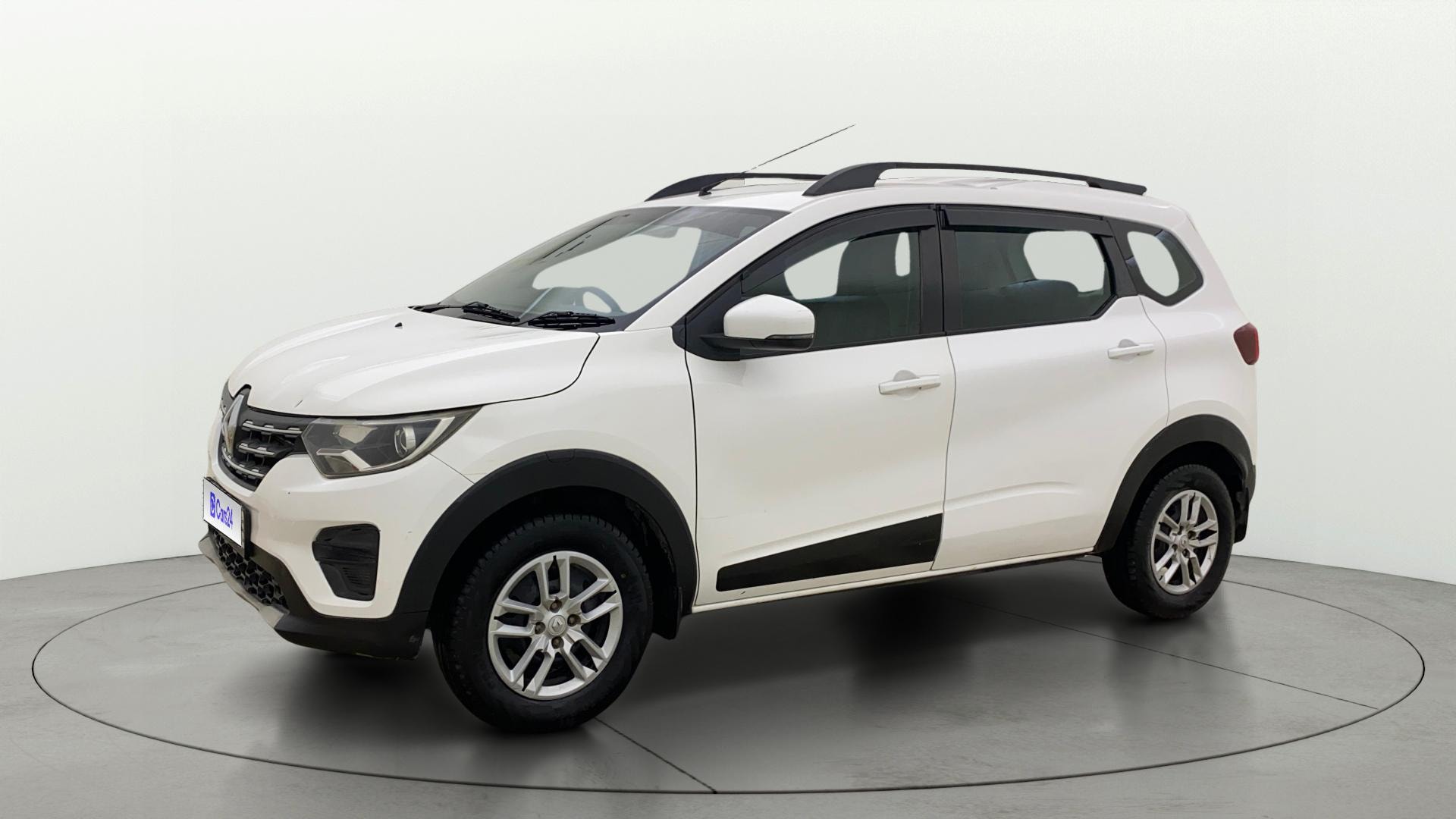 View 2021 Renault Triber RXT Image 34 Used 2021 Renault Triber RXT Image 34