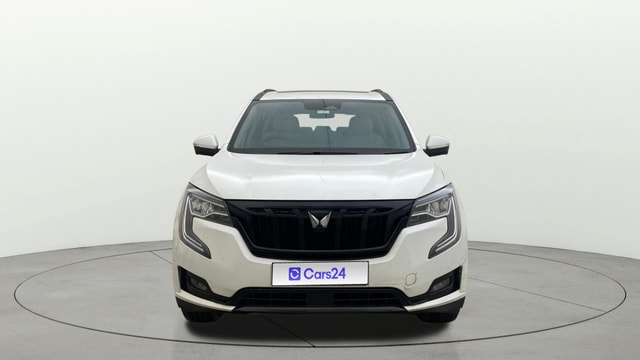 View Mahindra XUV700 Image 1 Used Mahindra XUV700 Image 1