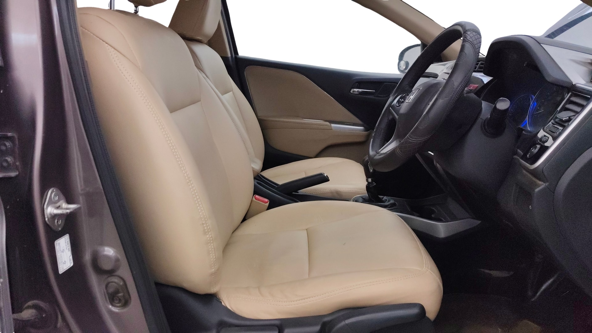 View 2014 Honda City ZX MT Diesel Anniversary Edition Image 28 Used 2014 Honda City ZX MT Diesel Anniversary Edition Image 28