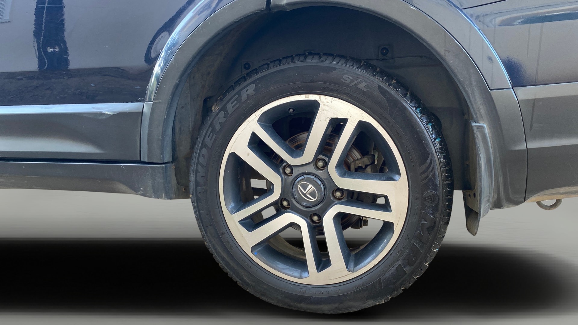 View 2020 Tata Hexa XT 4X2 Image 8 Used 2020 Tata Hexa XT 4X2 Image 8