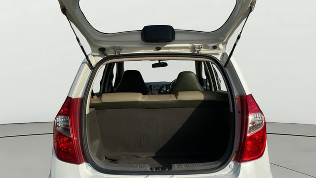 View Hyundai i10 Image 43 Used Hyundai i10 Image 43