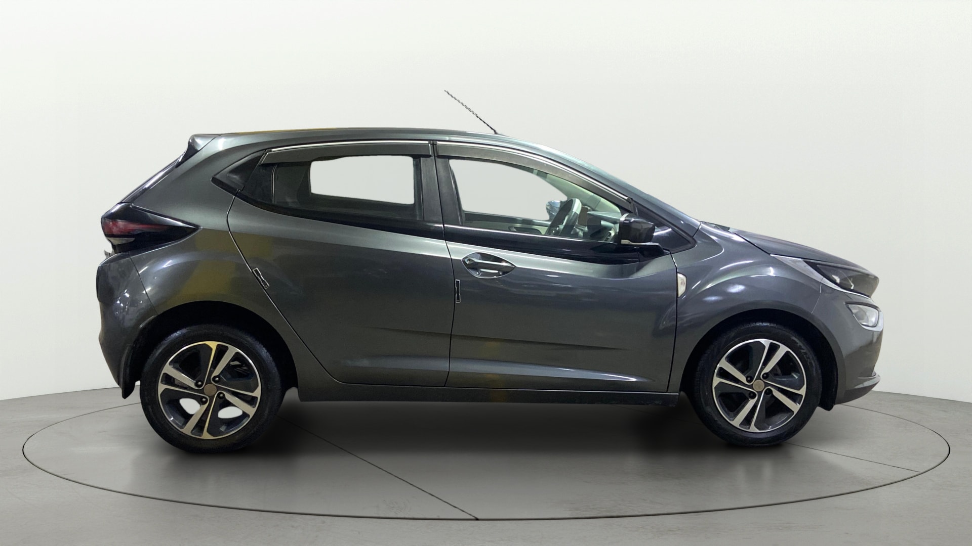 View 2022 Tata Altroz XZ Petrol Image 28 Used 2022 Tata Altroz XZ Petrol Image 28