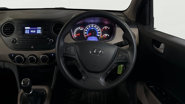 View Hyundai Grand i10 Image 20 Used Hyundai Grand i10 Image 20