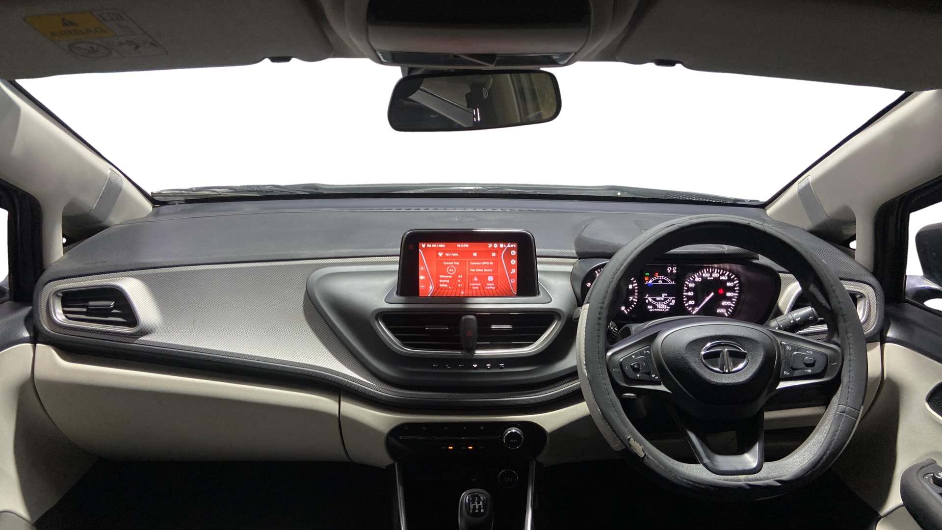 View 2022 Tata Altroz XZ Petrol Image 31 Used 2022 Tata Altroz XZ Petrol Image 31