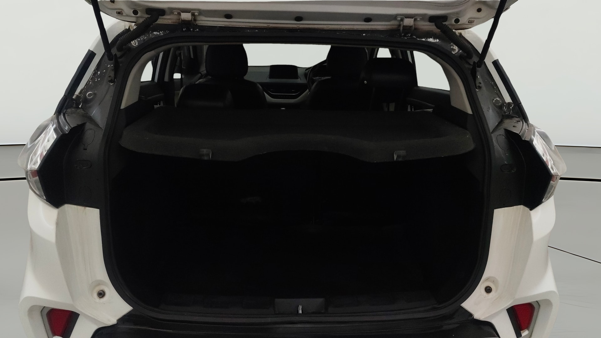 View 2021 Tata Nexon Revotron XE Image 40 Used 2021 Tata Nexon Revotron XE Image 40