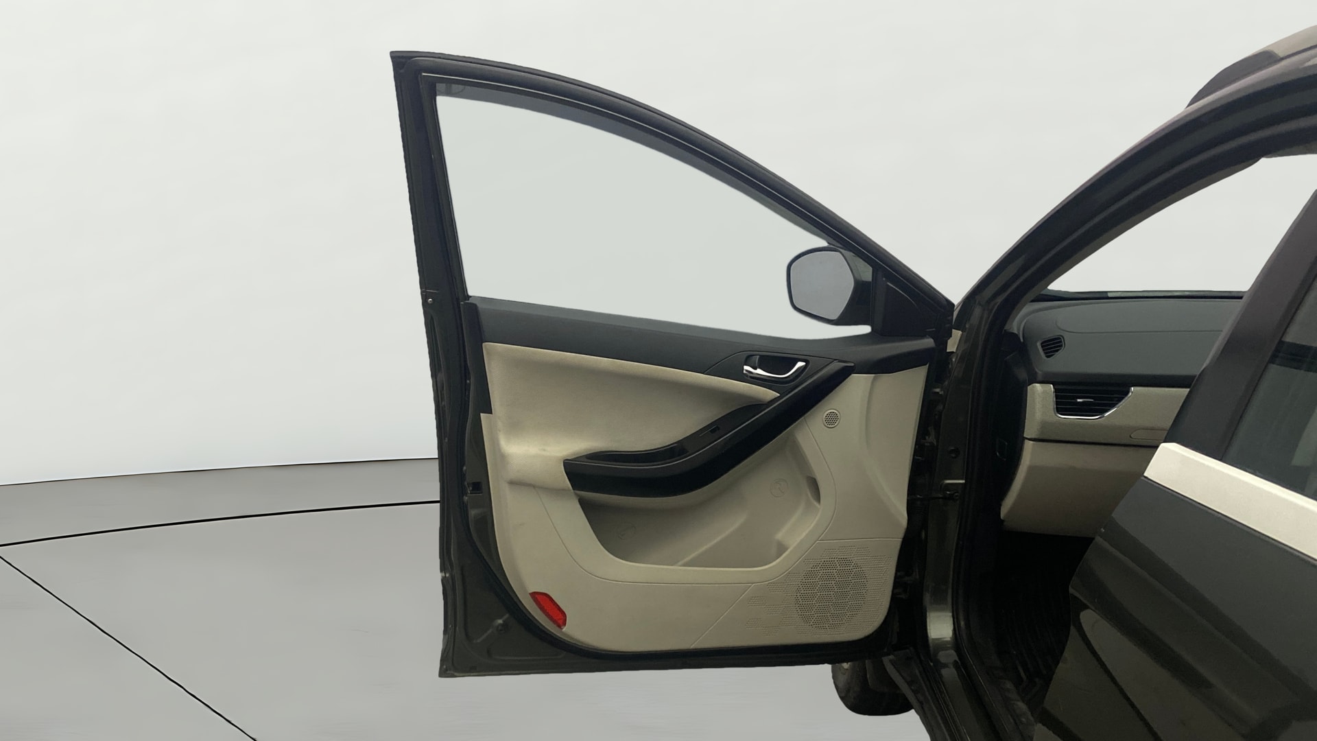 View 2021 Tata Nexon Revotron XE Image 33 Used 2021 Tata Nexon Revotron XE Image 33