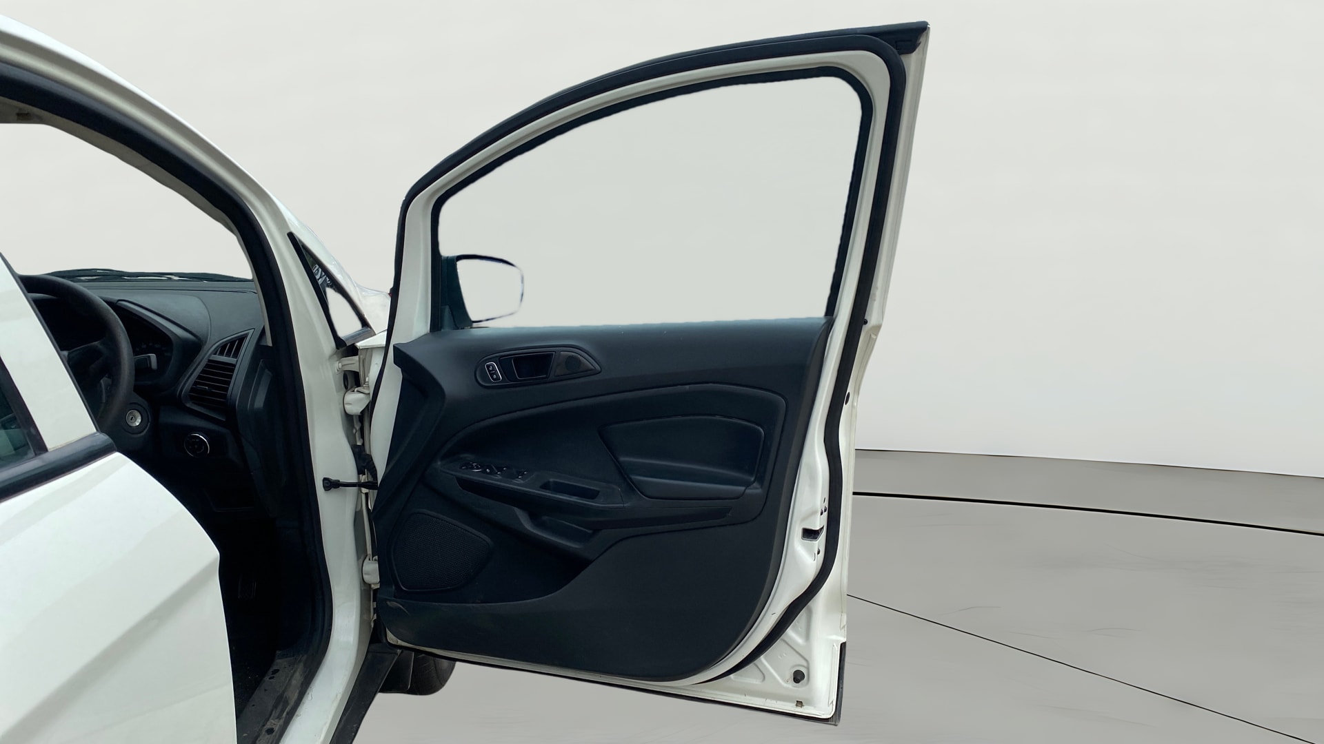 View 2019 Ford EcoSport 1.5 TDCi Diesel Ambiente BS IV Image 49 Used 2019 Ford EcoSport 1.5 TDCi Diesel Ambiente BS IV Image 49