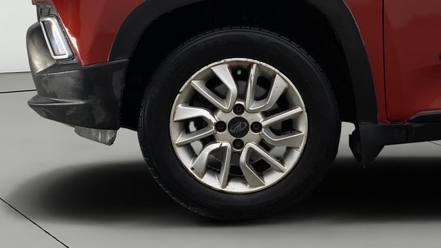 View Mahindra KUV100 Image 27 Used Mahindra KUV100 Image 27