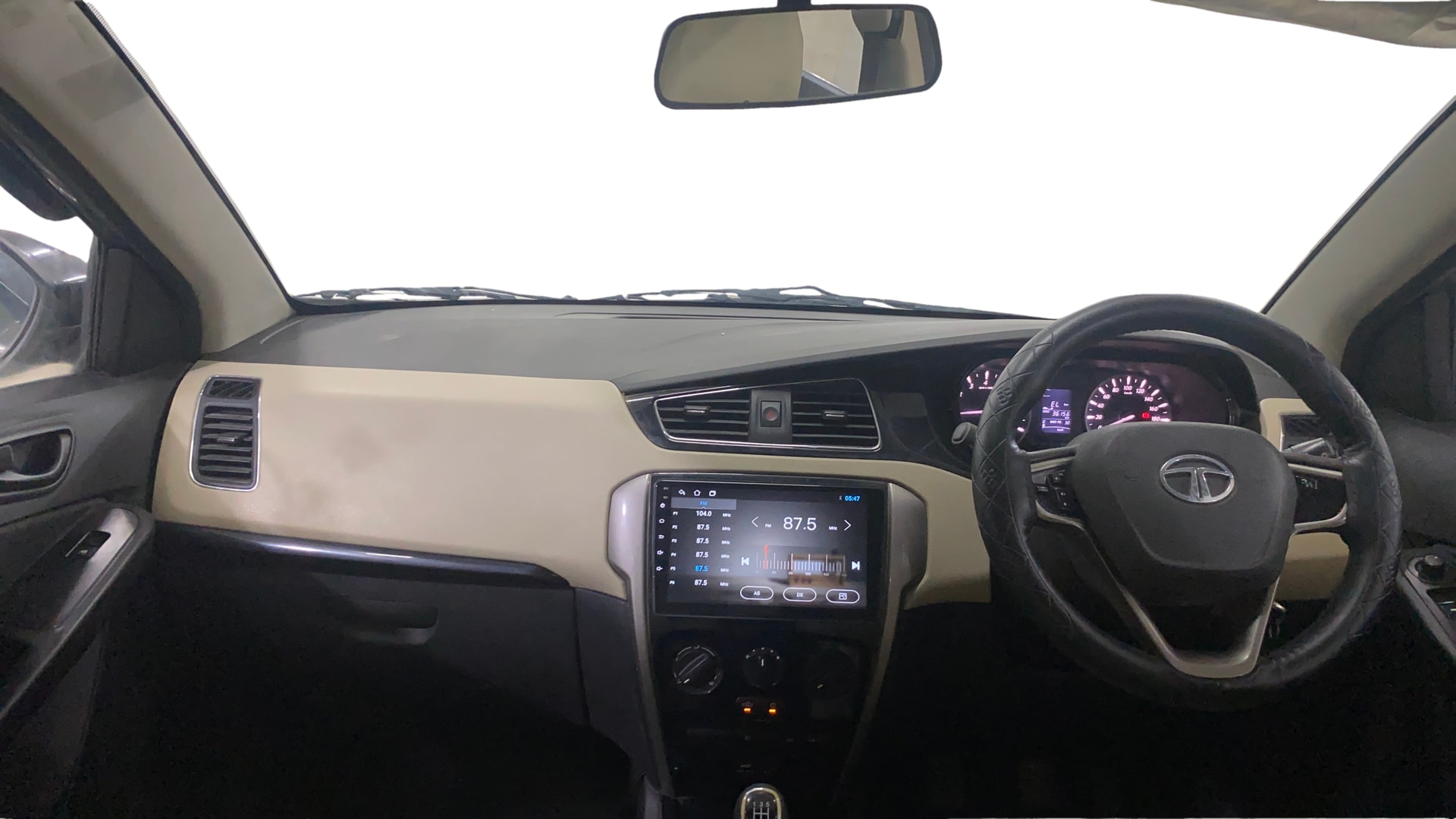 View 2016 Tata Zest XM Petrol Image 15 Used 2016 Tata Zest XM Petrol Image 15