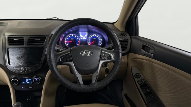 View Hyundai Verna Image 12 Used Hyundai Verna Image 12