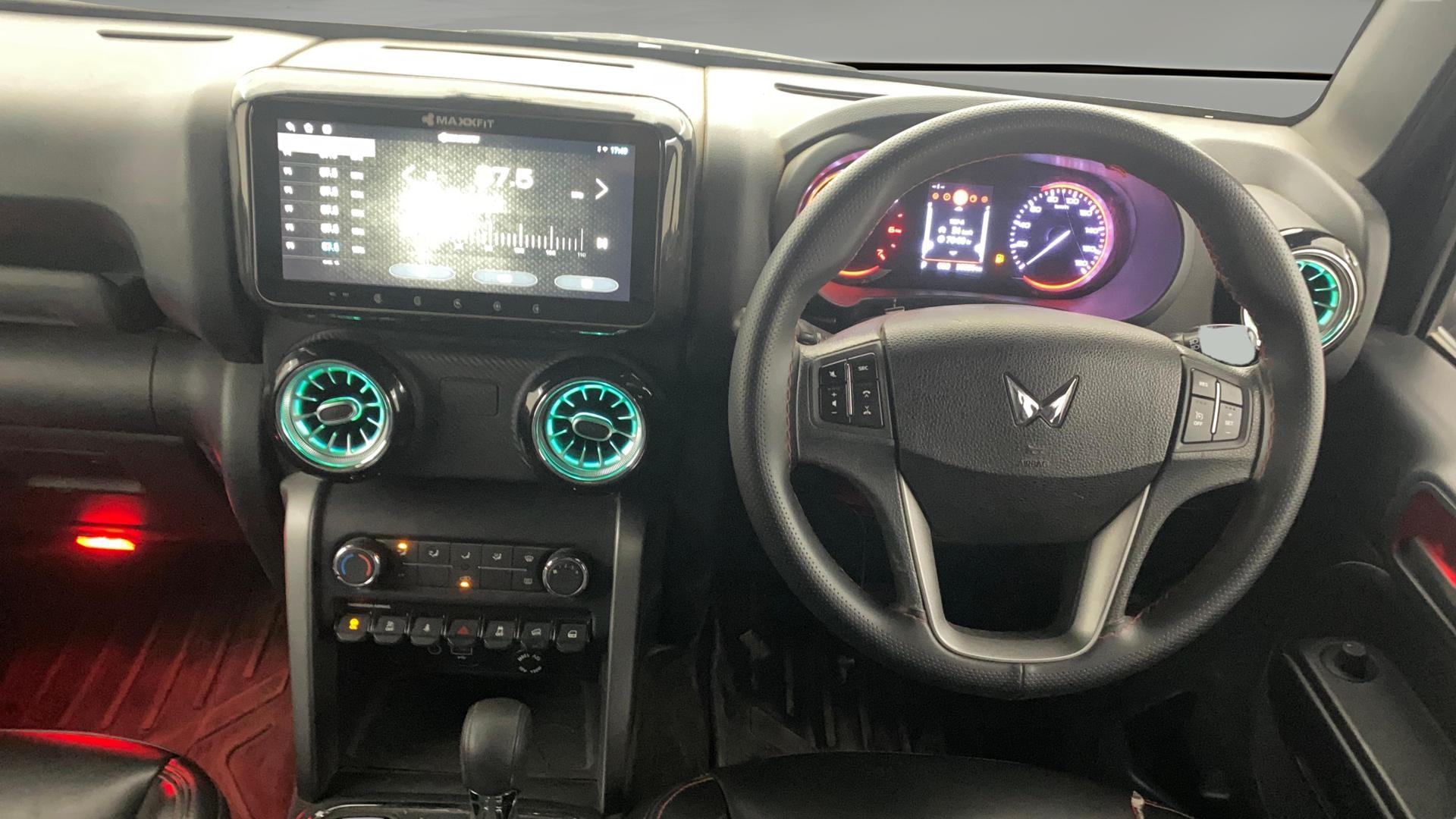 Used 2024 Mahindra Thar Used 2024 Mahindra Thar