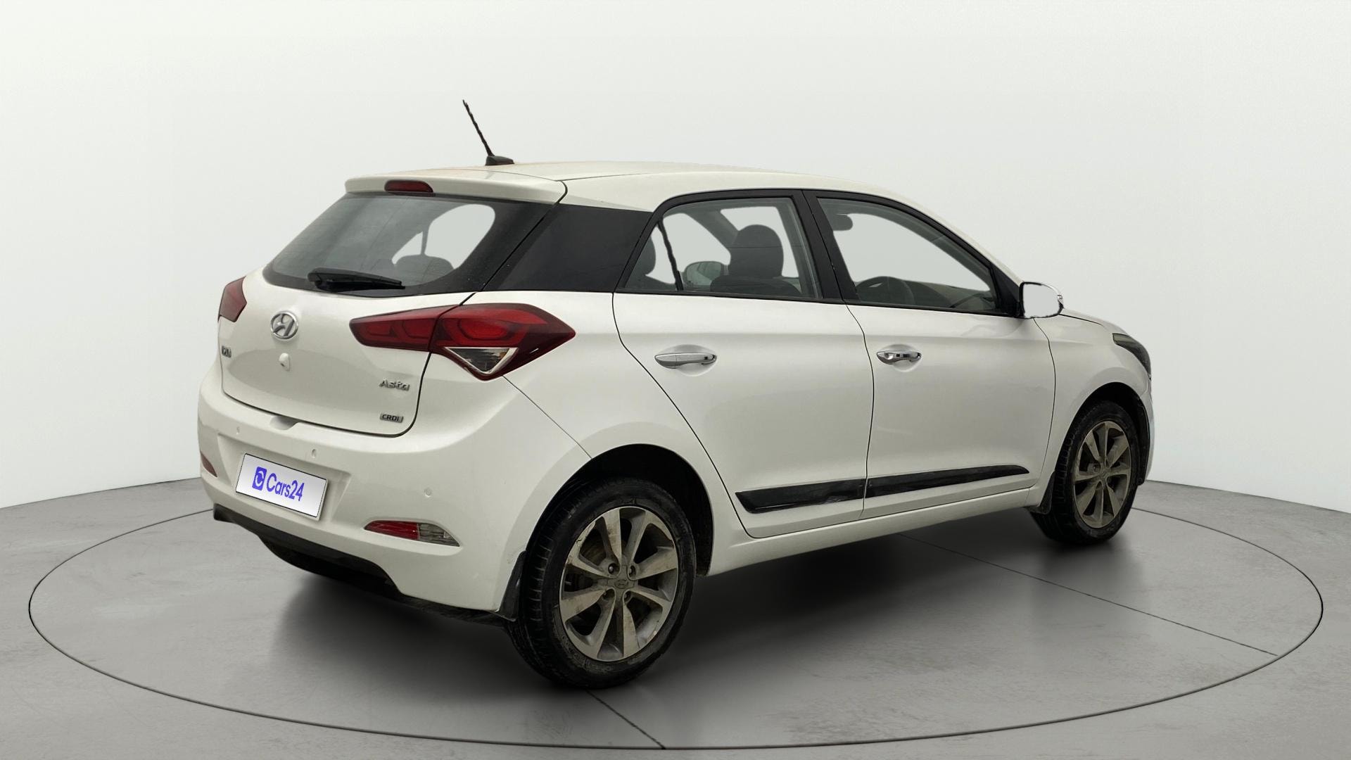 View 2016 Hyundai Elite i20 1.4 Asta Option Diesel BS IV Image 44 Used 2016 Hyundai Elite i20 1.4 Asta Option Diesel BS IV Image 44