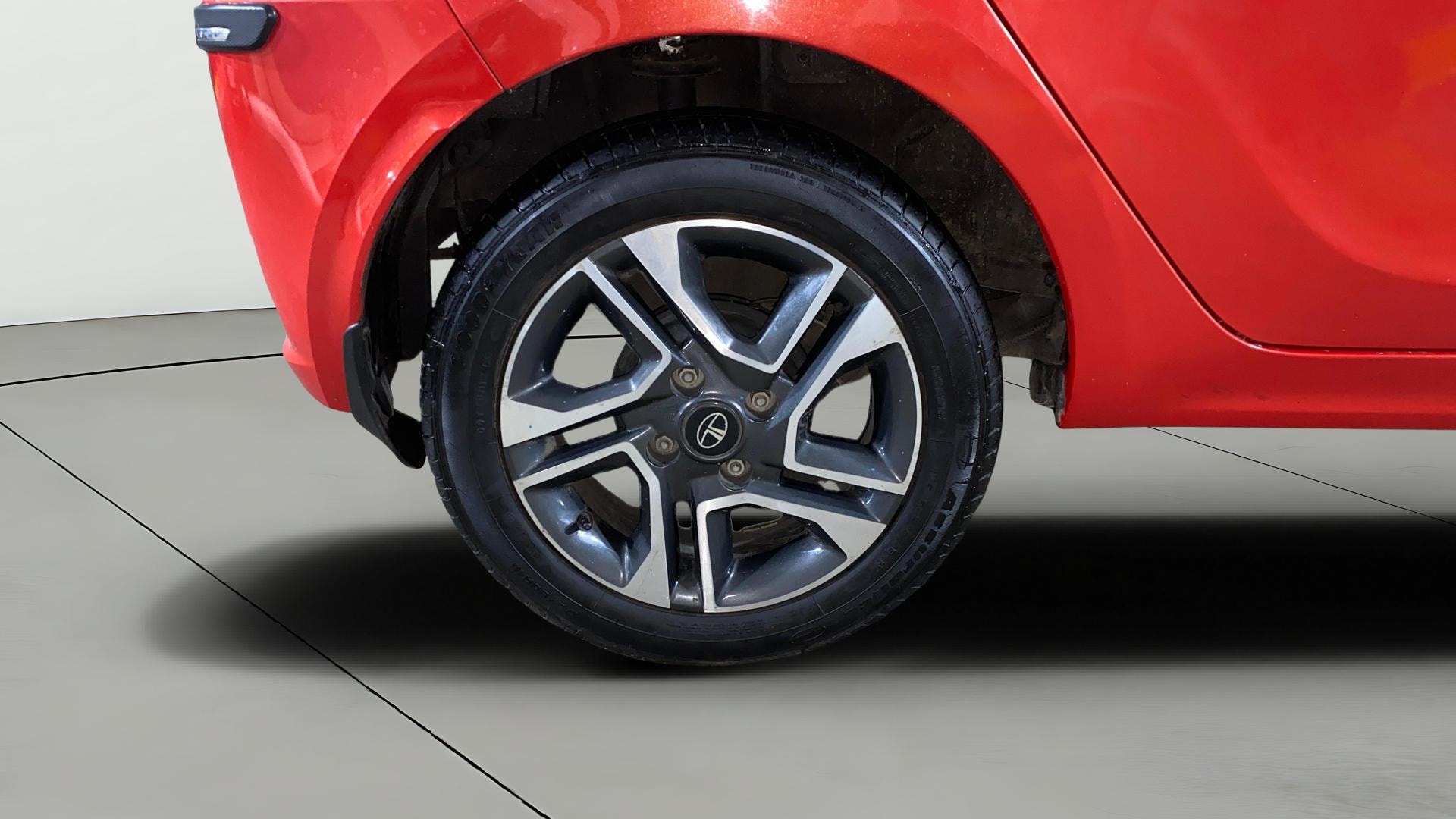 View 2024 Tata Tiago Revotorq XB Image 24 Used 2024 Tata Tiago Revotorq XB Image 24