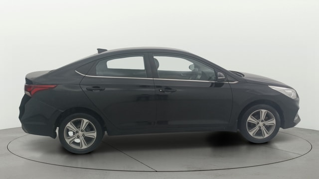 View Hyundai Verna Image 9 Used Hyundai Verna Image 9