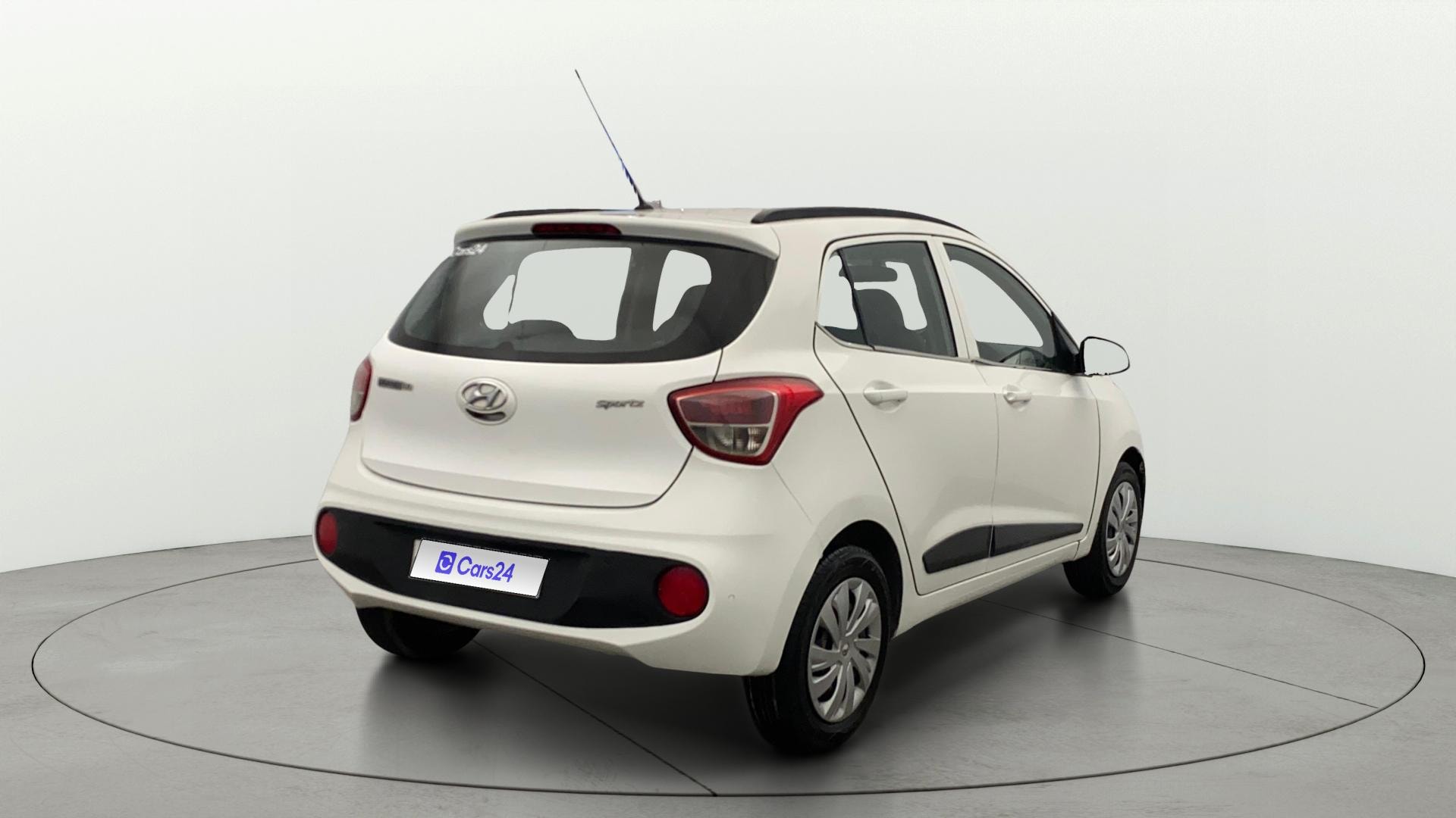 View 2018 Hyundai Grand i10 Sportz 1.2 Kappa Image 41 Used 2018 Hyundai Grand i10 Sportz 1.2 Kappa Image 41