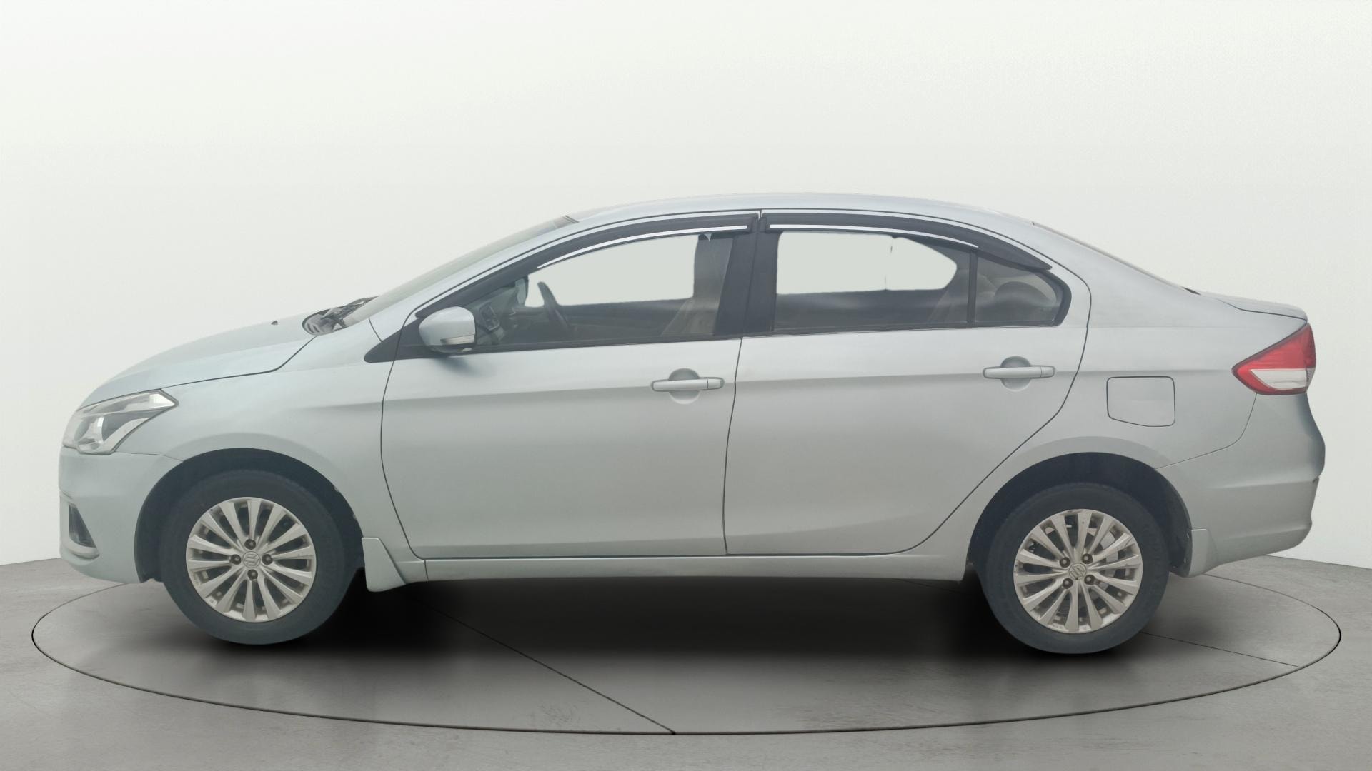View 2022 Maruti Suzuki 1000 Base Variant Image 6 Used 2022 Maruti Suzuki 1000 Base Variant Image 6