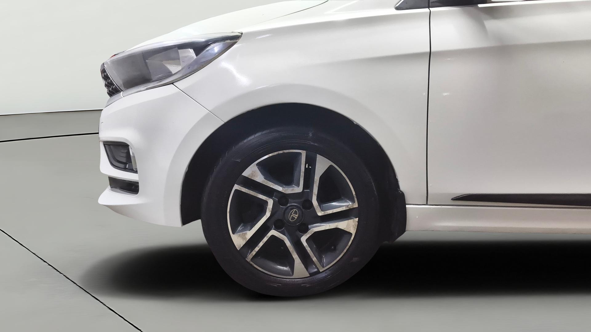 View 2020 Tata Tiago Revotorq XB Image 34 Used 2020 Tata Tiago Revotorq XB Image 34