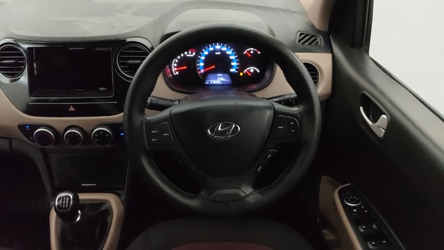 View Hyundai Xcent Image 20 Used Hyundai Xcent Image 20