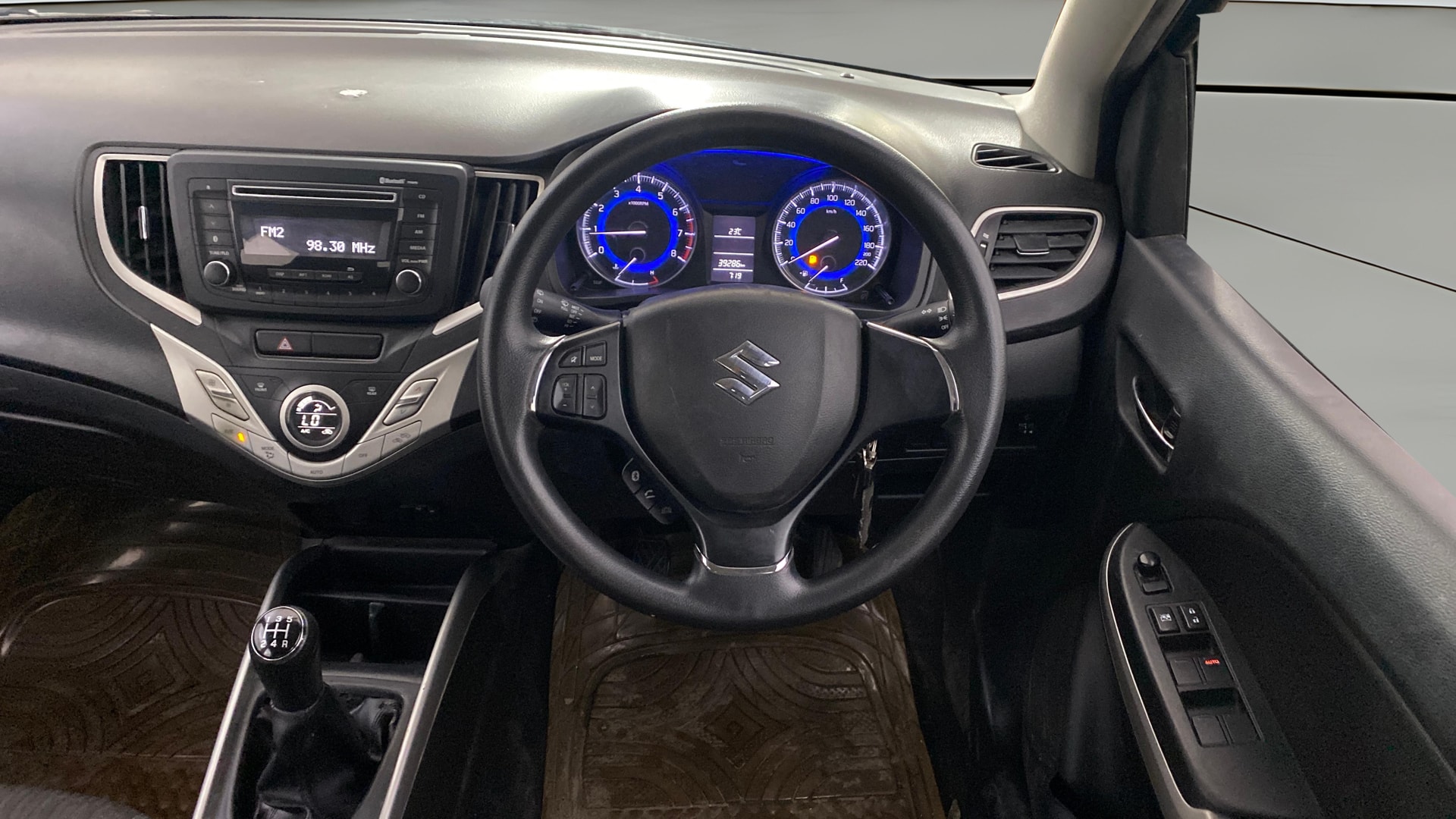View 2017 Maruti Suzuki 1000 Base Variant Image 20 Used 2017 Maruti Suzuki 1000 Base Variant Image 20