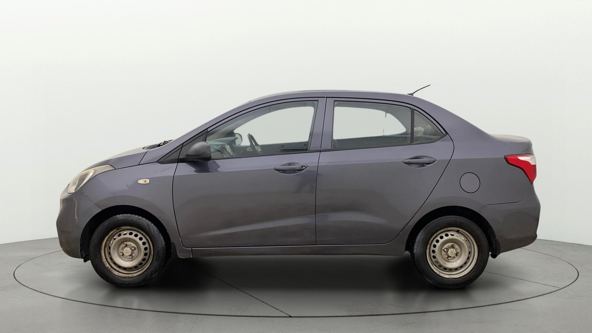 View 2017 Hyundai Xcent E Petrol Image 5 Used 2017 Hyundai Xcent E Petrol Image 5