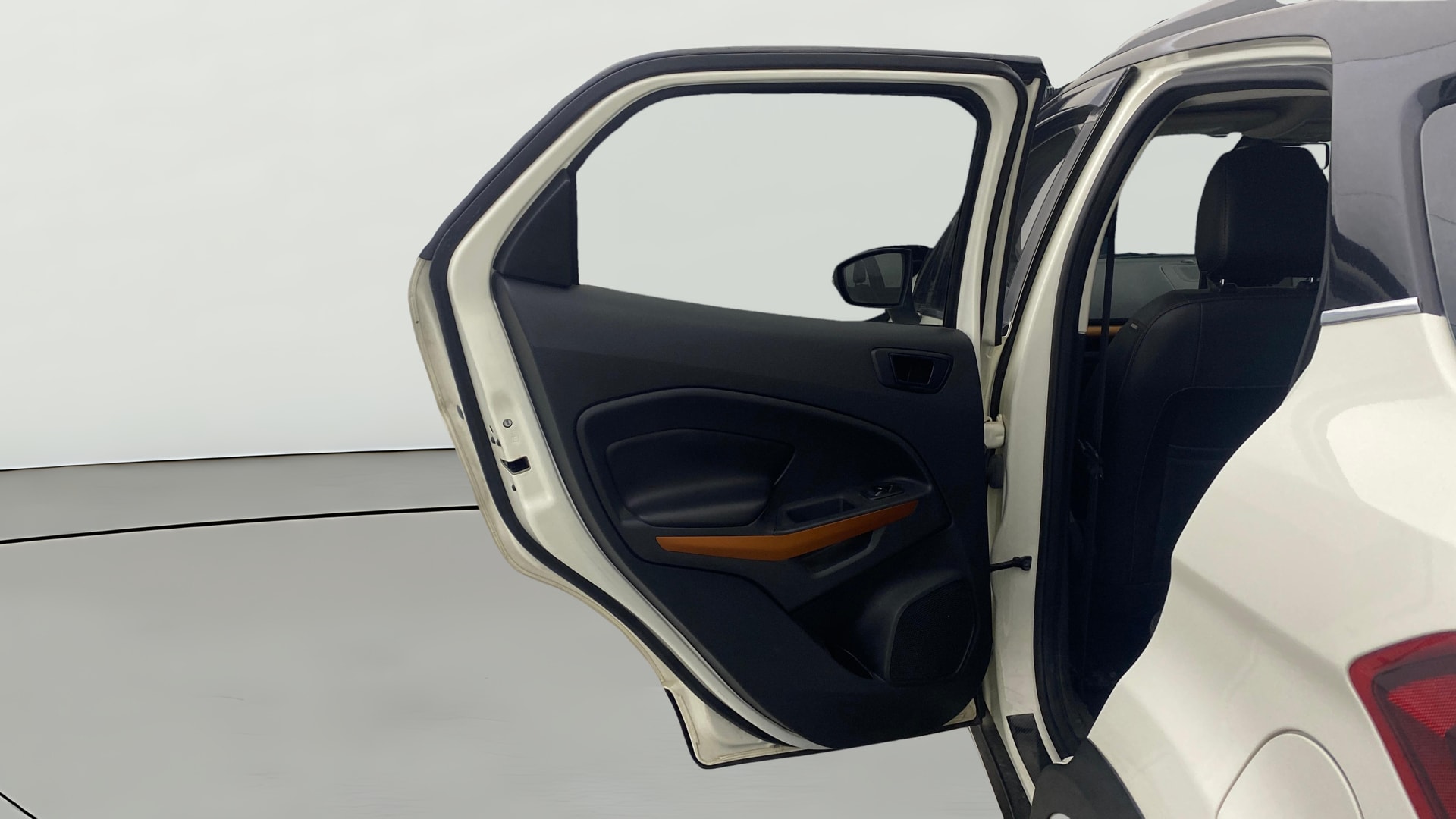 View 2021 Ford EcoSport 1.5 TDCi Diesel Ambiente BS IV Image 22 Used 2021 Ford EcoSport 1.5 TDCi Diesel Ambiente BS IV Image 22
