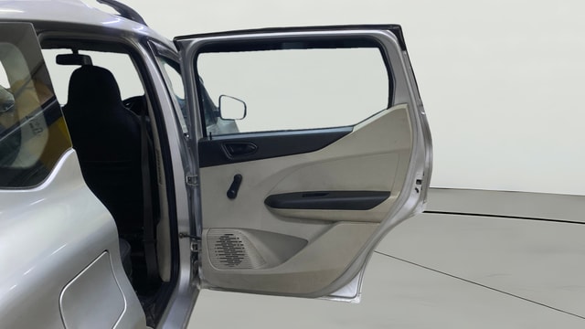 View Renault Triber Image 6 Used Renault Triber Image 6