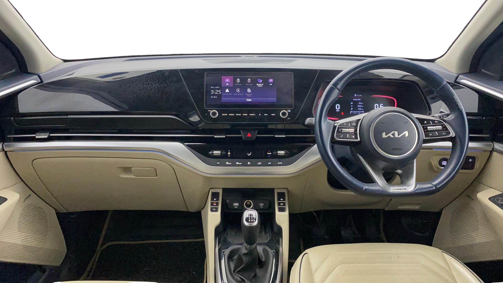 View 2022 Kia Carens Luxury Plus 1.4 Petrol 7 STR Image 32 Used 2022 Kia Carens Luxury Plus 1.4 Petrol 7 STR Image 32