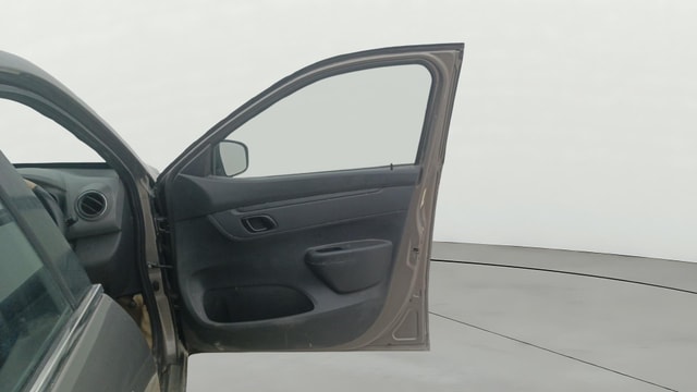 View Renault Kwid Image 43 Used Renault Kwid Image 43
