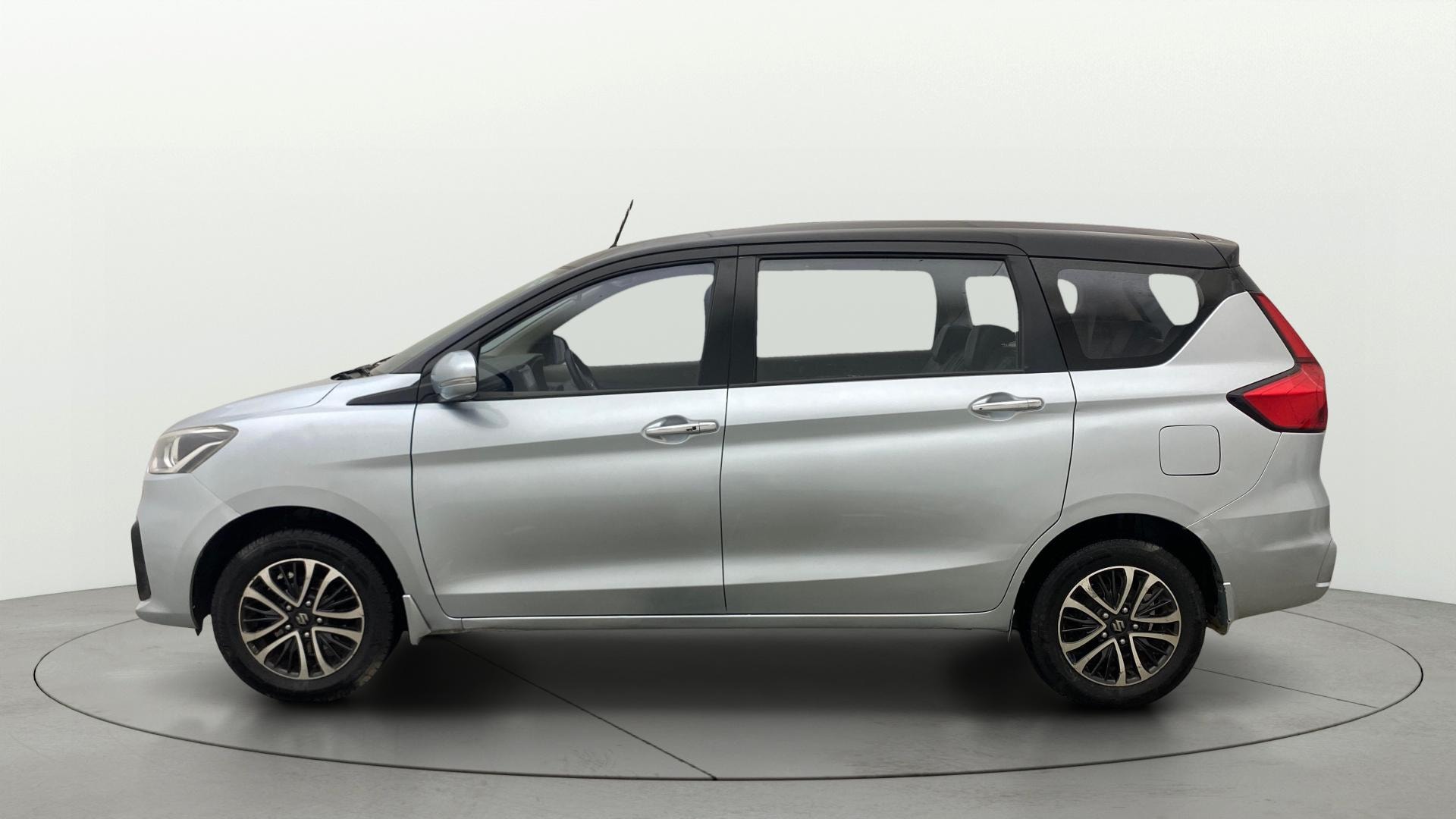 View 2023 Maruti Suzuki 1000 Base Variant Image 5 Used 2023 Maruti Suzuki 1000 Base Variant Image 5