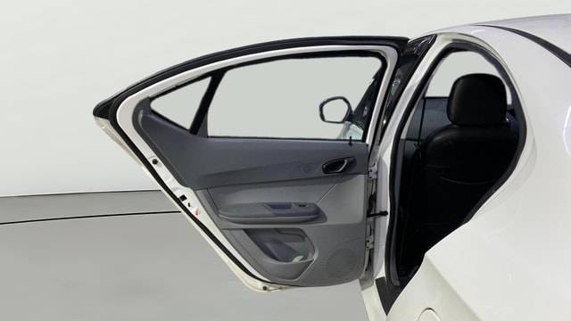 View Tata Tigor Image 22 Used Tata Tigor Image 22