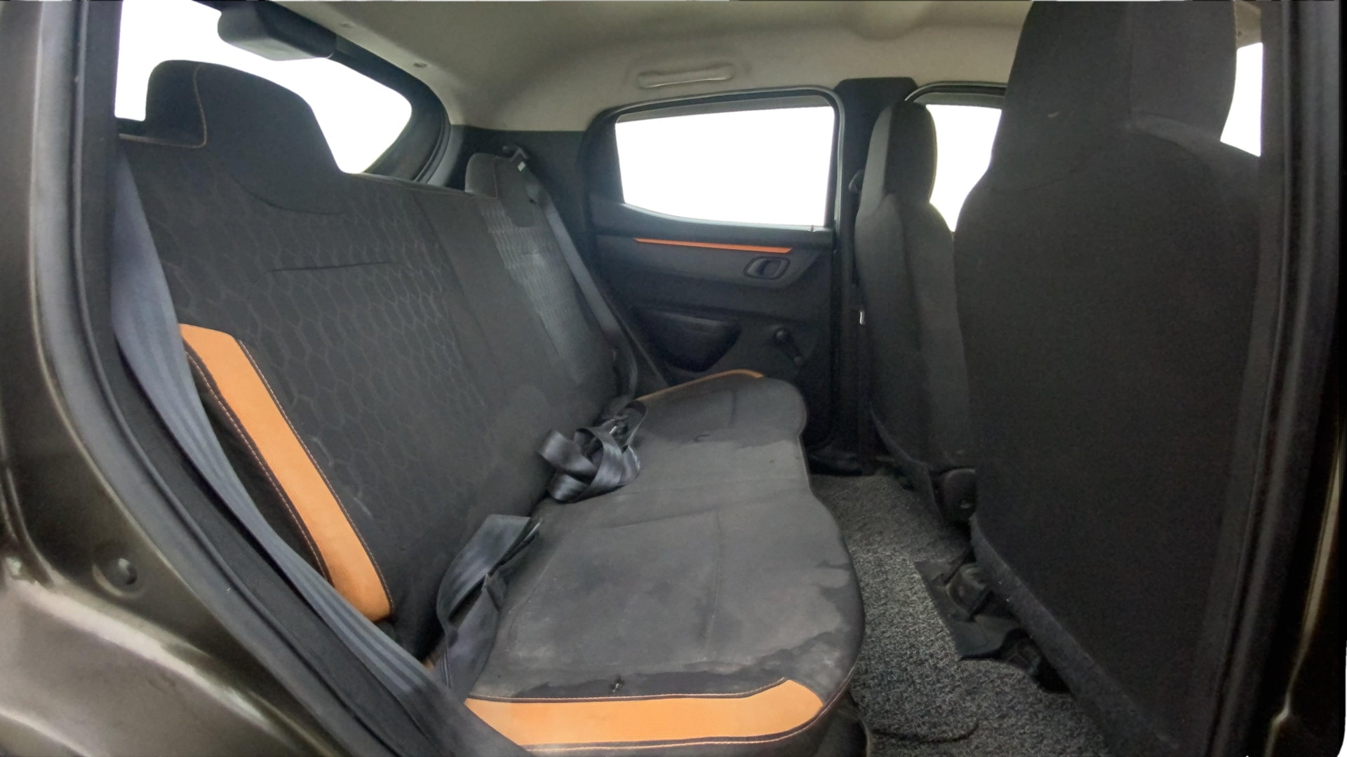 View 2017 Renault Kwid RXT 1.0 Driver Airbag Option Image 28 Used 2017 Renault Kwid RXT 1.0 Driver Airbag Option Image 28