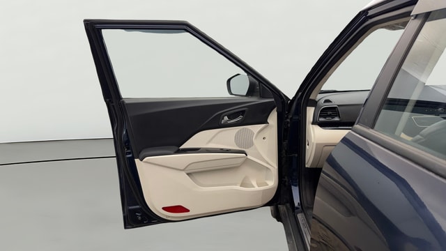 View Mahindra XUV 3XO Image 33 Used Mahindra XUV 3XO Image 33