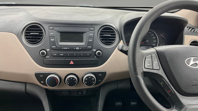 View Hyundai Grand i10 Image 17 Used Hyundai Grand i10 Image 17