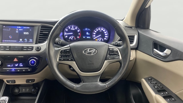 View Hyundai Verna Image 21 Used Hyundai Verna Image 21