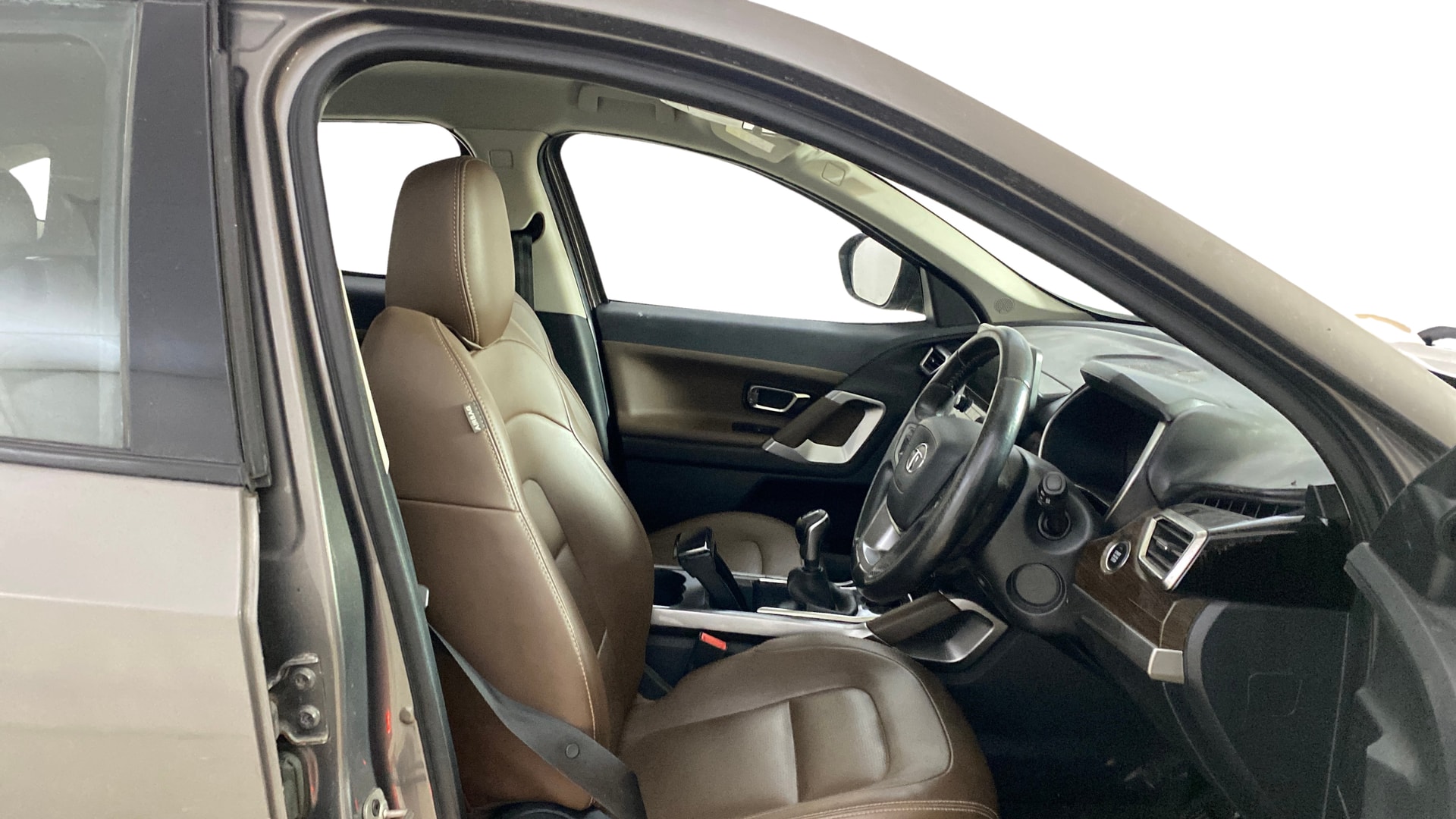 View 2019 Tata Harrier XE Image 26 Used 2019 Tata Harrier XE Image 26