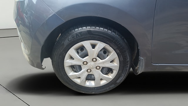 View Hyundai Grand i10 Image 27 Used Hyundai Grand i10 Image 27